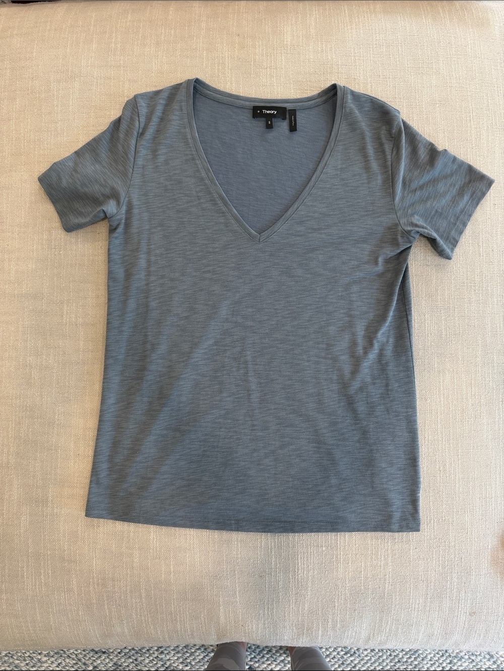 Theory Women's V-Neck Tee in Slate Blue-Gray